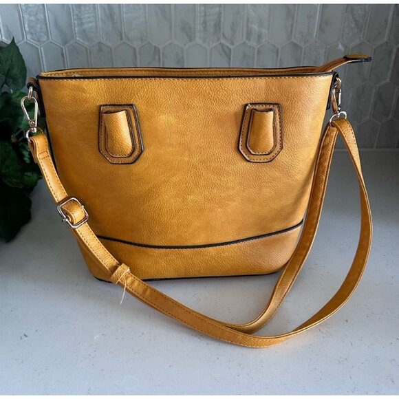 Yellow Crossbody Bag With Adjustable Strap & Inner Pockets - Picture 1 of 12